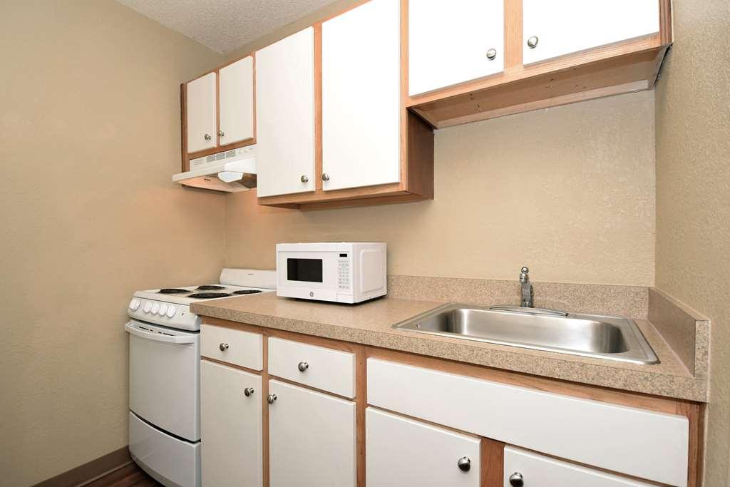 Extended Stay America Select Suites - Madison - Old Sauk Rd Номер фото