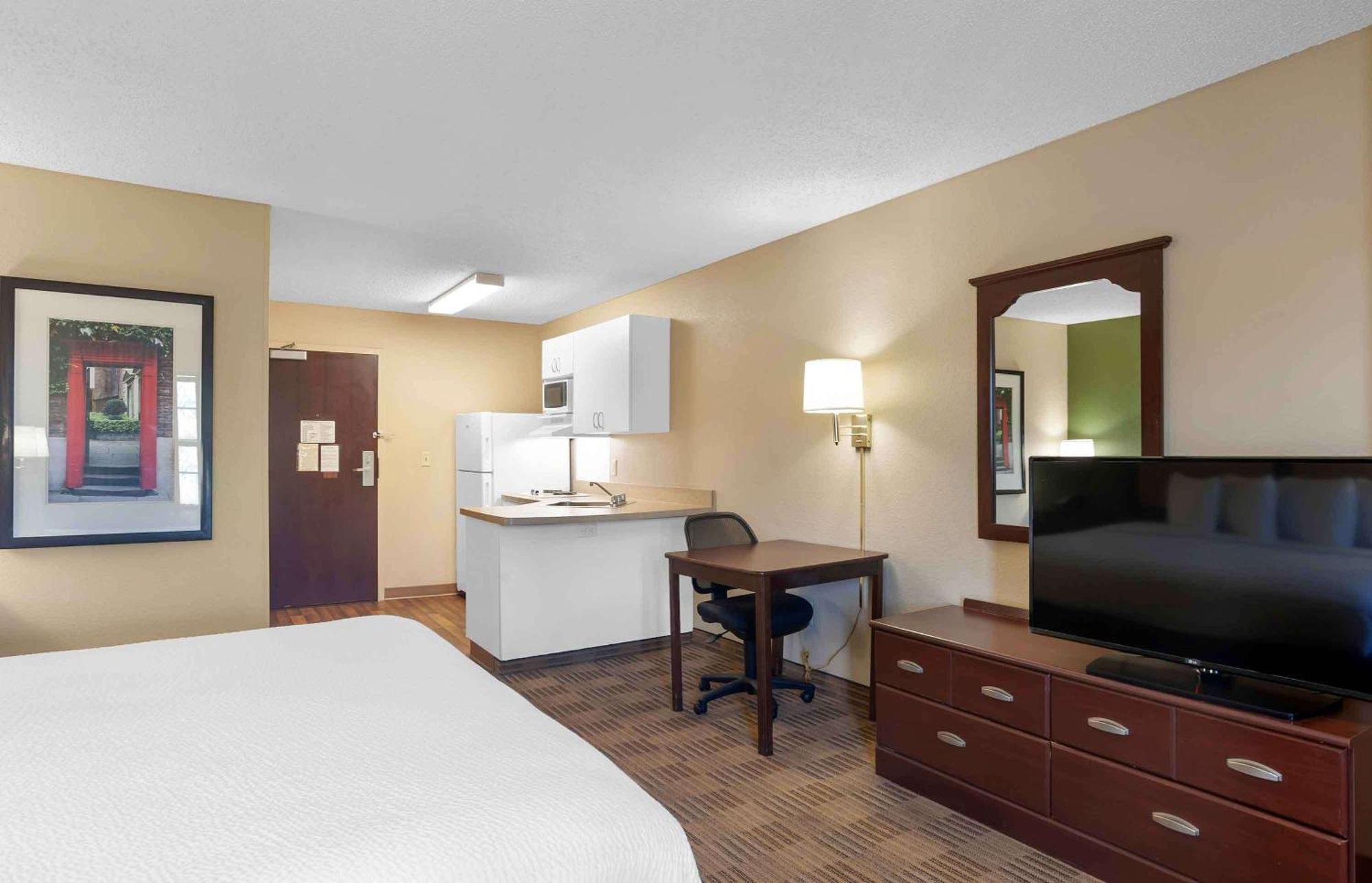 Extended Stay America Select Suites - Madison - Old Sauk Rd Экстерьер фото