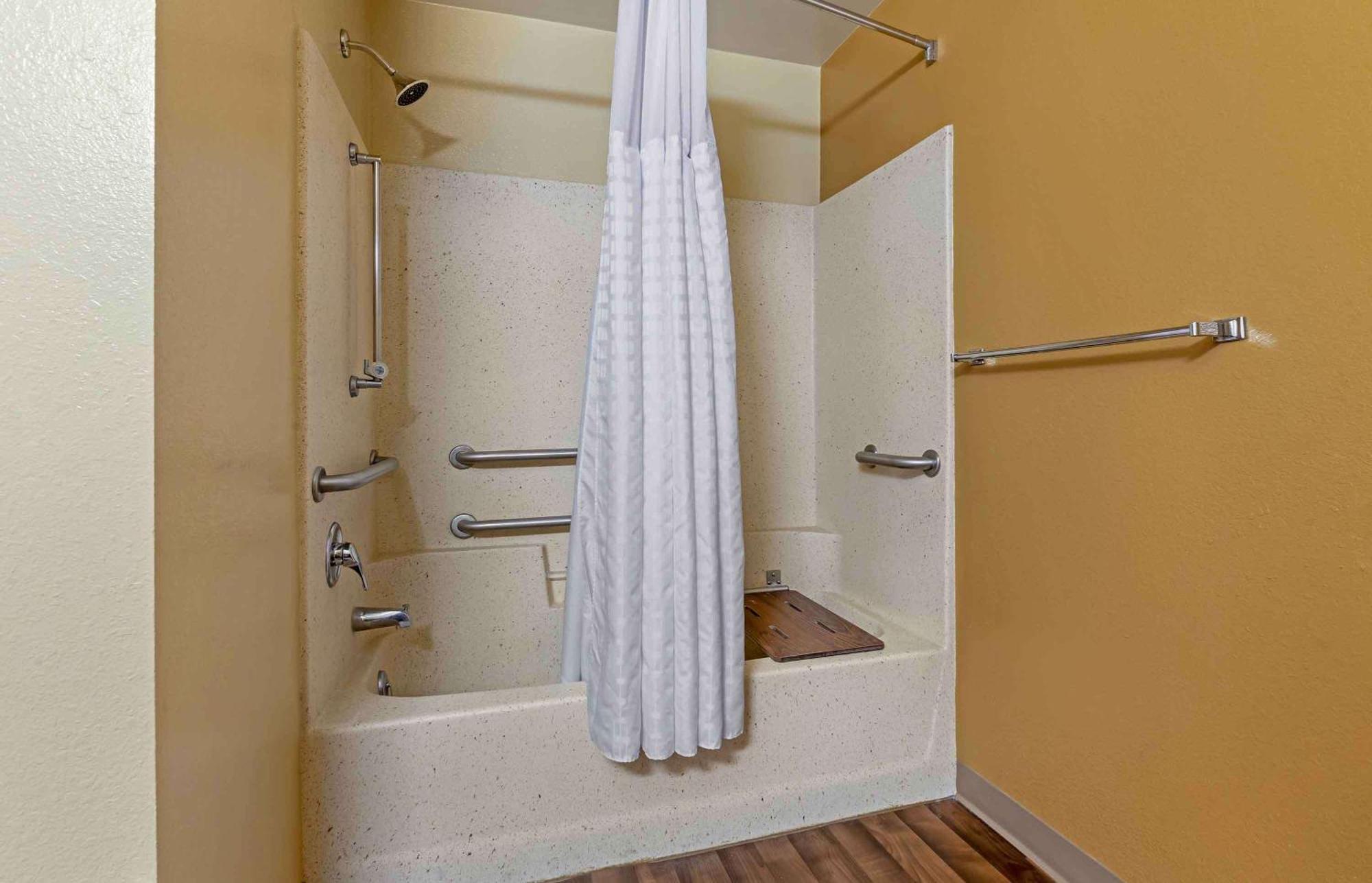 Extended Stay America Select Suites - Madison - Old Sauk Rd Экстерьер фото