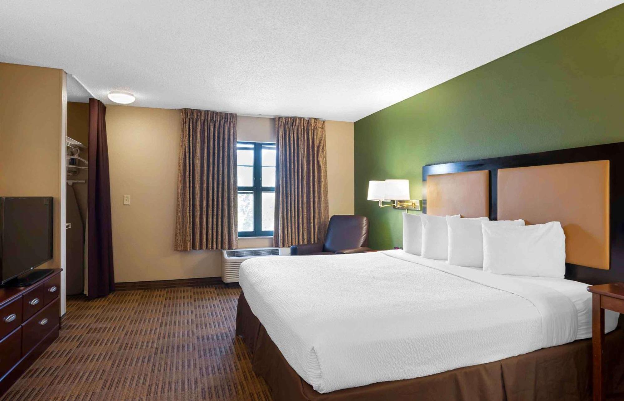 Extended Stay America Select Suites - Madison - Old Sauk Rd Экстерьер фото
