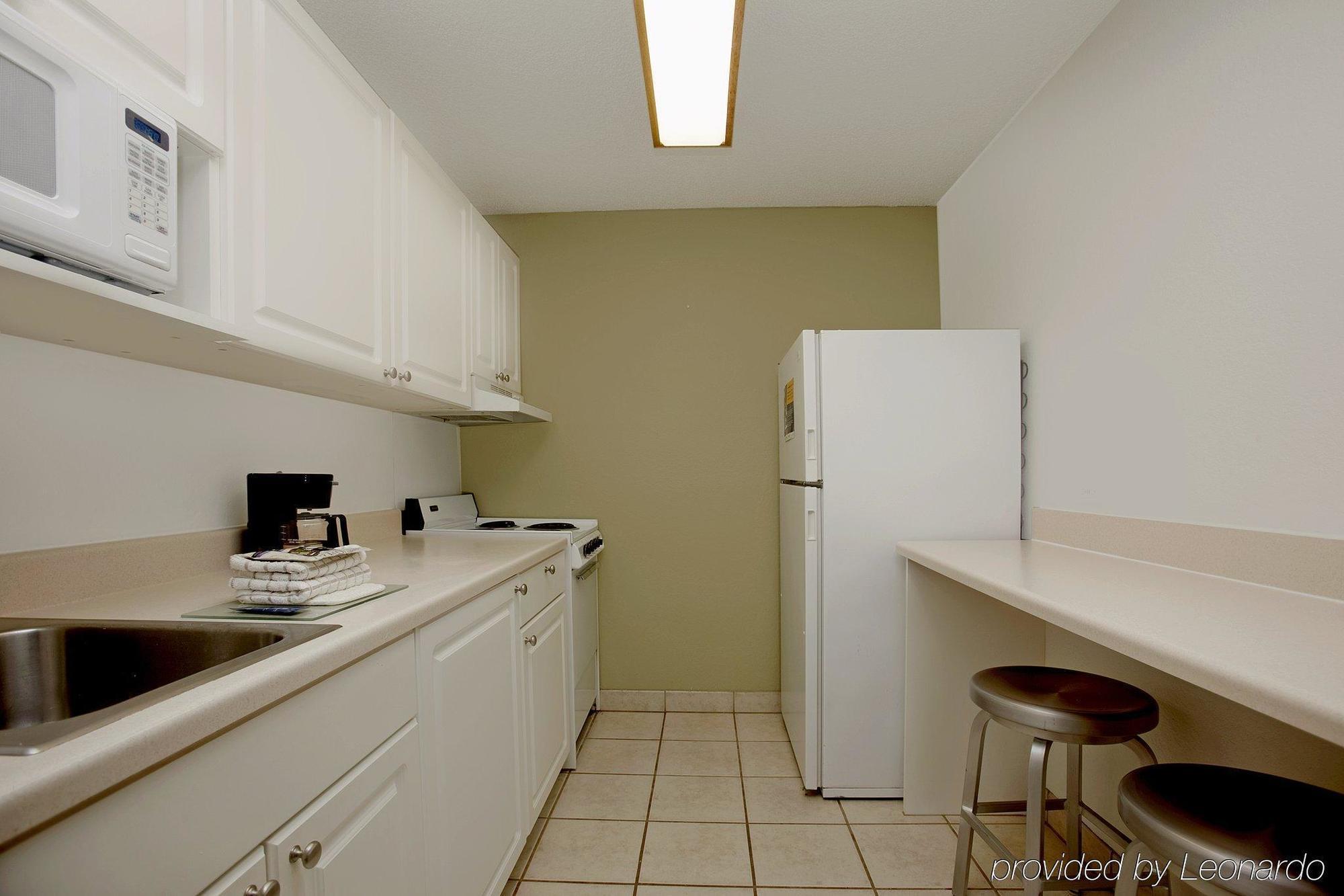 Extended Stay America Select Suites - Madison - Old Sauk Rd Экстерьер фото